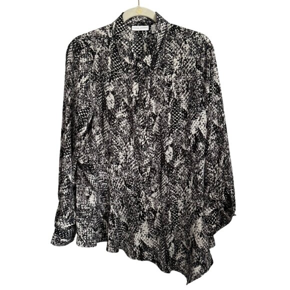 Susan Graver Women's Black & White Asymmetrical Hem Blouse Size M 100% Polyester - Picture 1 of 12